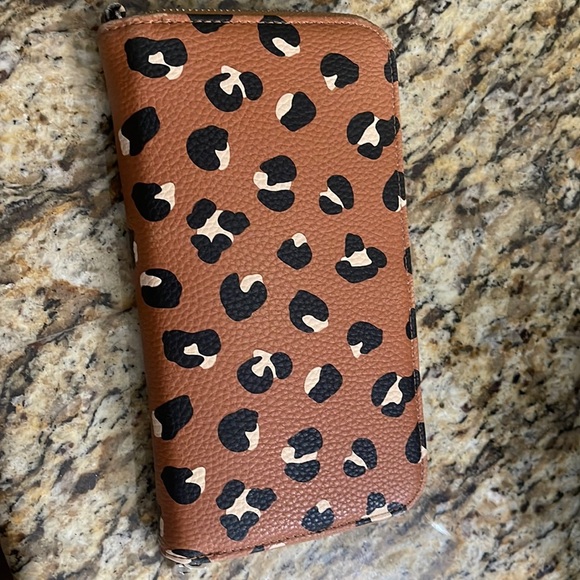 thirty-one Handbags - Thirty One Wallet